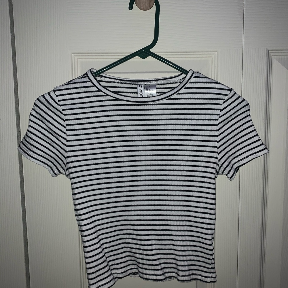 h&m striped crop top